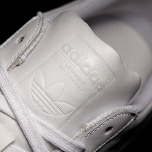 Adidas-Superstar-Foundation-โลโก้นูน