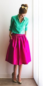 เสื้อเชิ้ตสีเขียวลายจุดขาว-กระโปรงสีชมพู-PartySkirt