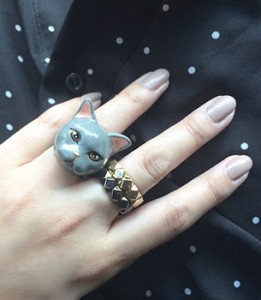 แหวนรูปแมว-สีเทา