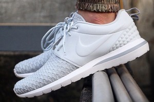 Nike-Flyknit-Roshe-Run-Vactech-2