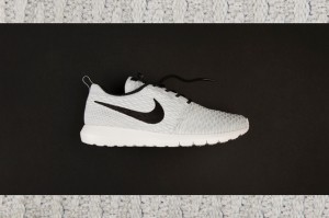 new-nike-rosherun-flyknit-hype-dc-1