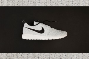 new-nike-rosherun-flyknit-hype-dc-1