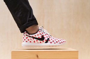 nike-roshe-run-nm-qs-polka-dot-pack-4